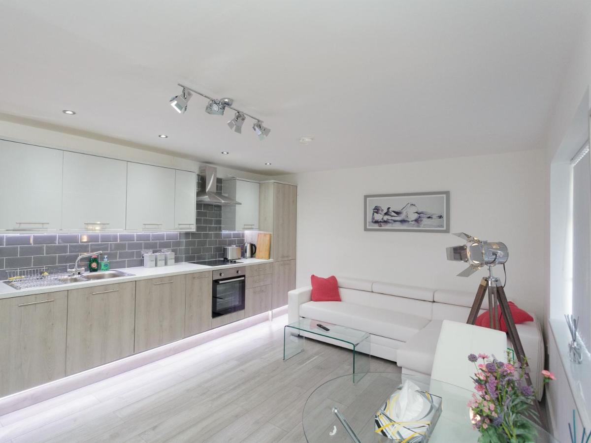 Live In Leeds Greenhill Bungalows Exteriör bild