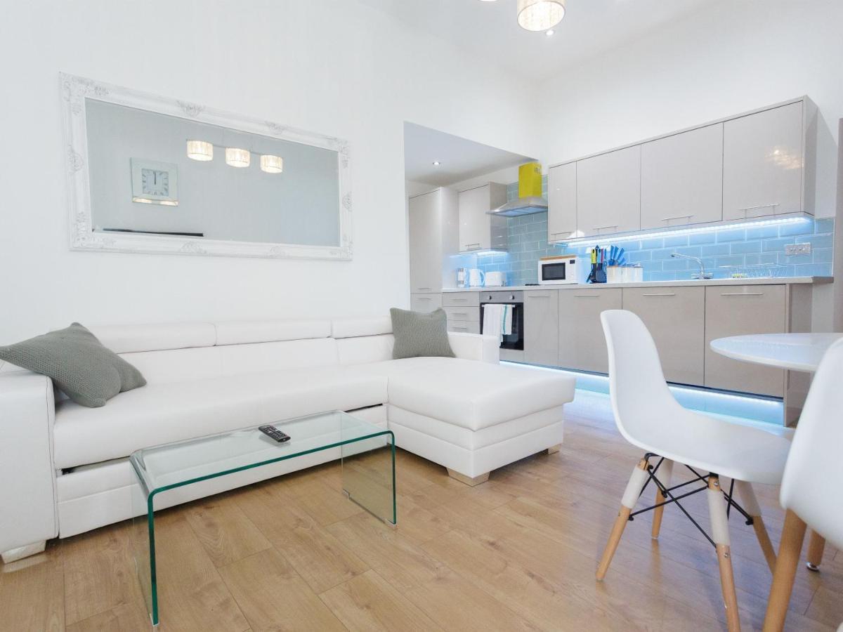 Live In Leeds Greenhill Bungalows Exteriör bild