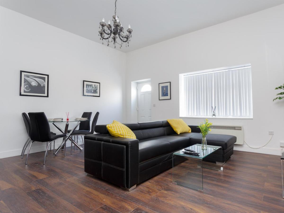 Live In Leeds Greenhill Bungalows Exteriör bild