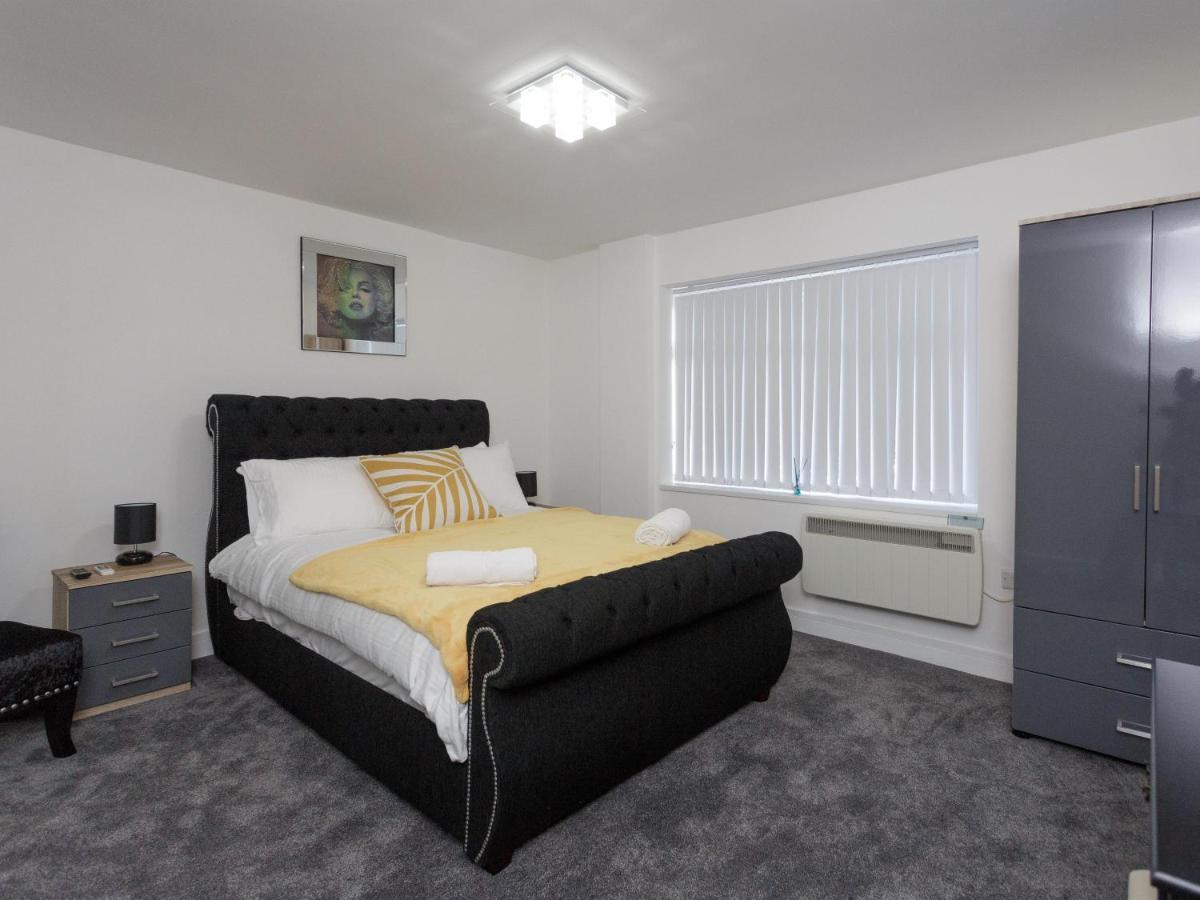 Live In Leeds Greenhill Bungalows Exteriör bild