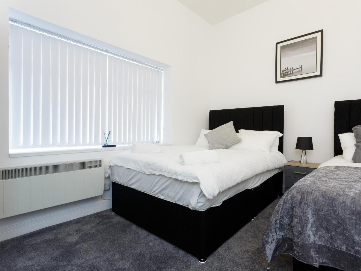 Live In Leeds Greenhill Bungalows Exteriör bild