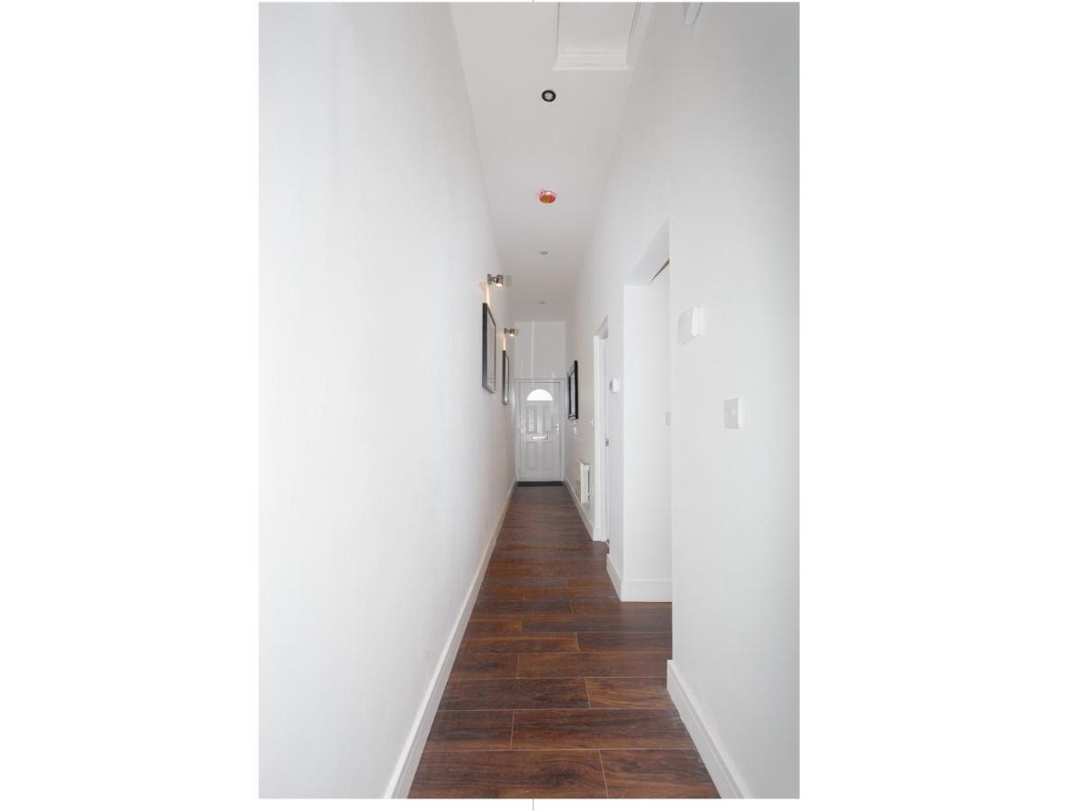Live In Leeds Greenhill Bungalows Exteriör bild