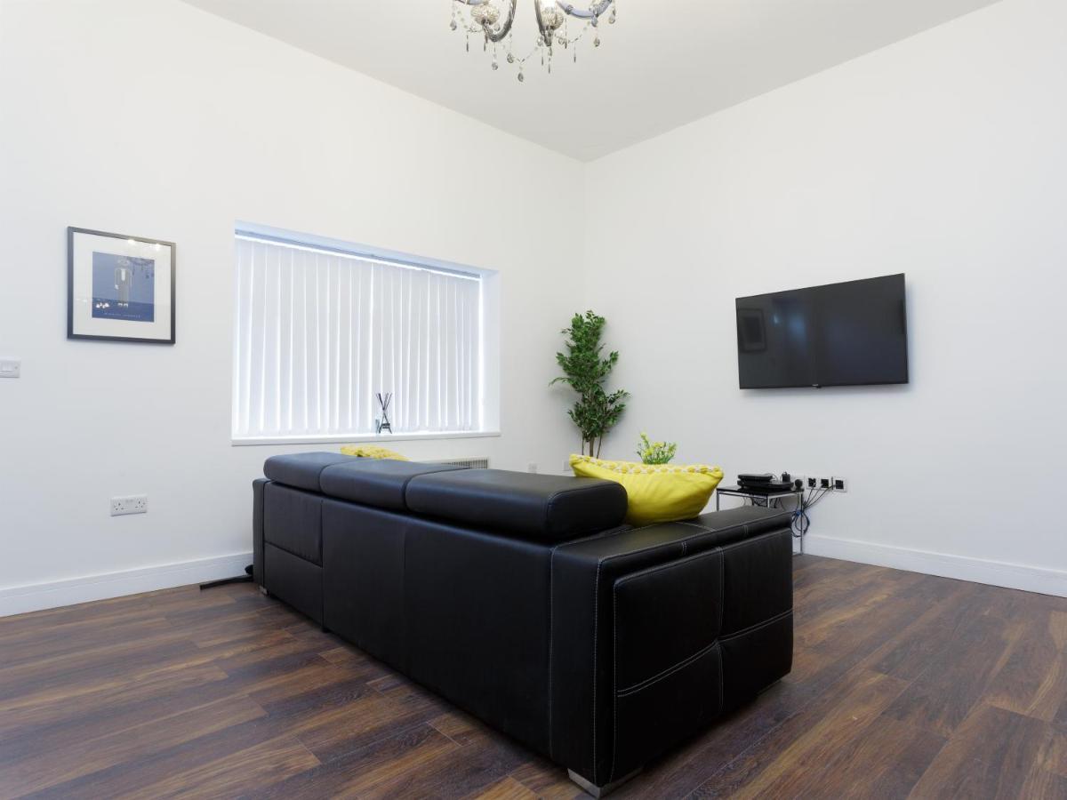 Live In Leeds Greenhill Bungalows Exteriör bild