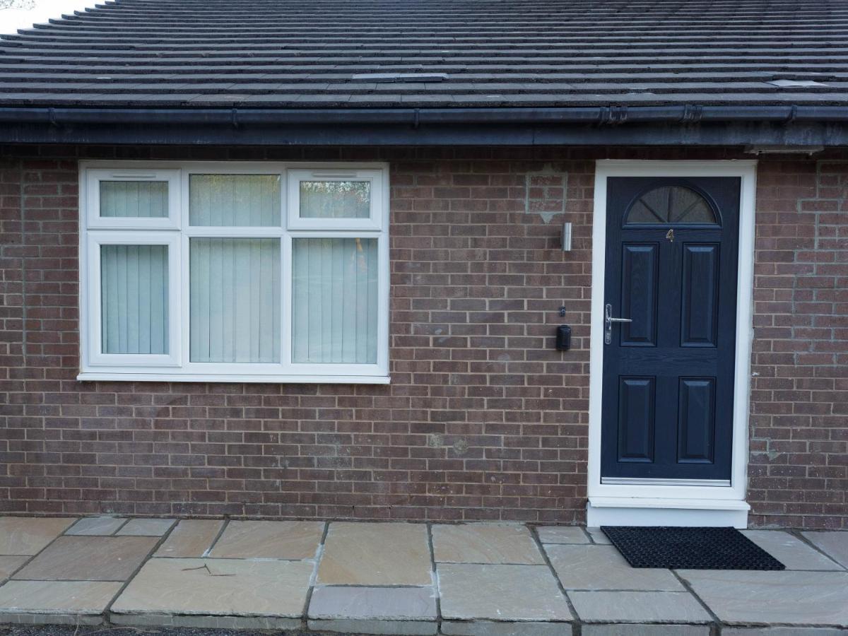 Live In Leeds Greenhill Bungalows Exteriör bild