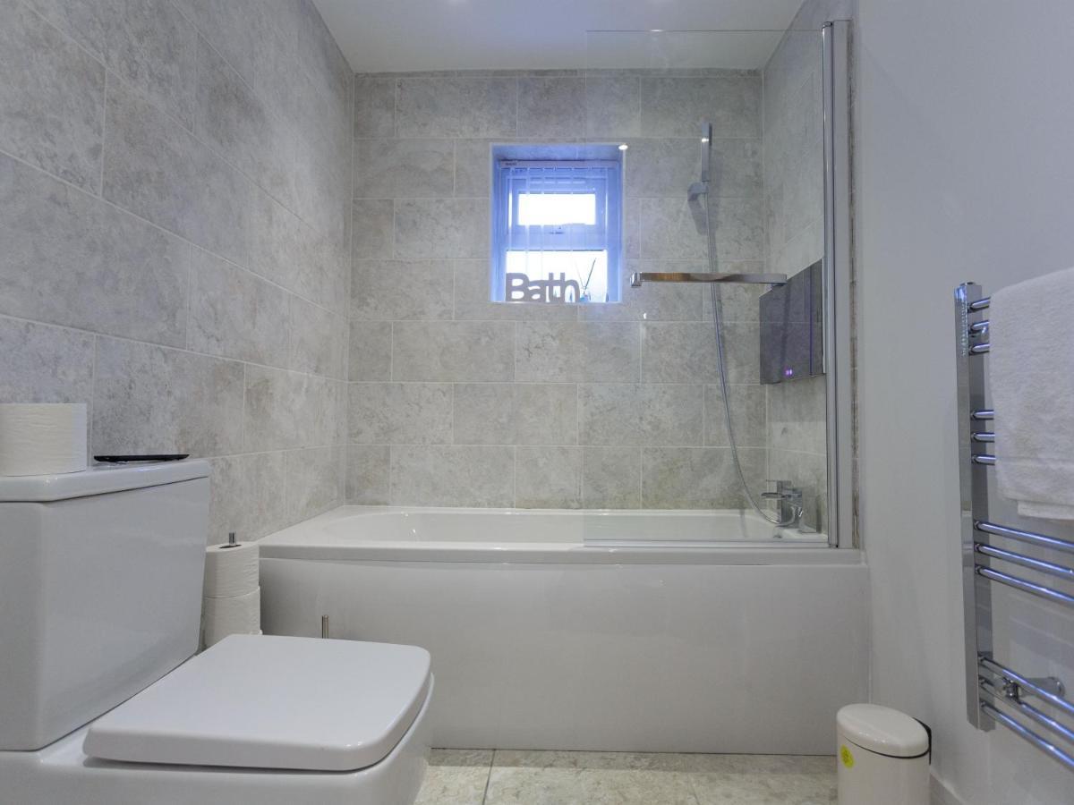 Live In Leeds Greenhill Bungalows Exteriör bild