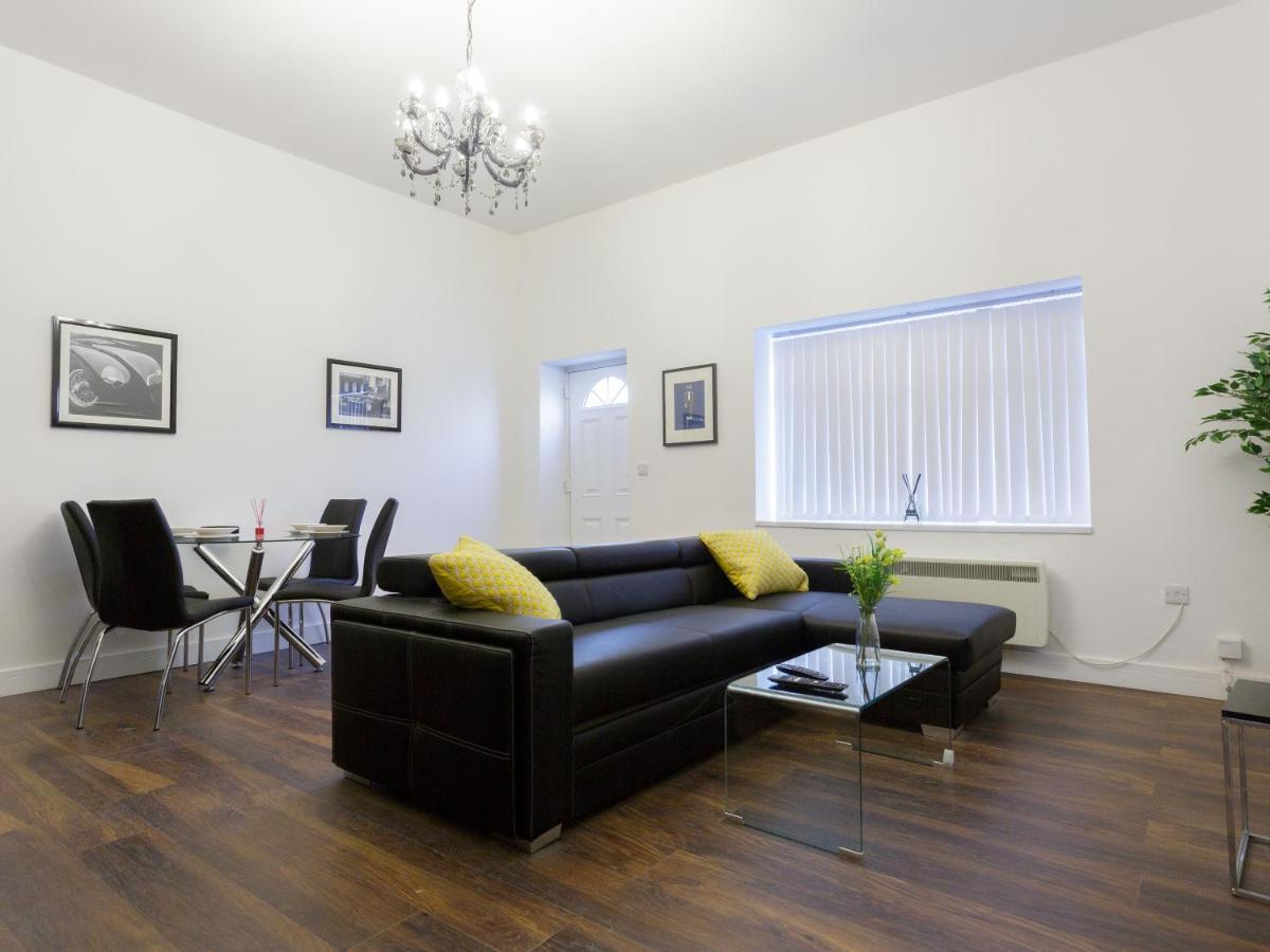 Live In Leeds Greenhill Bungalows Exteriör bild