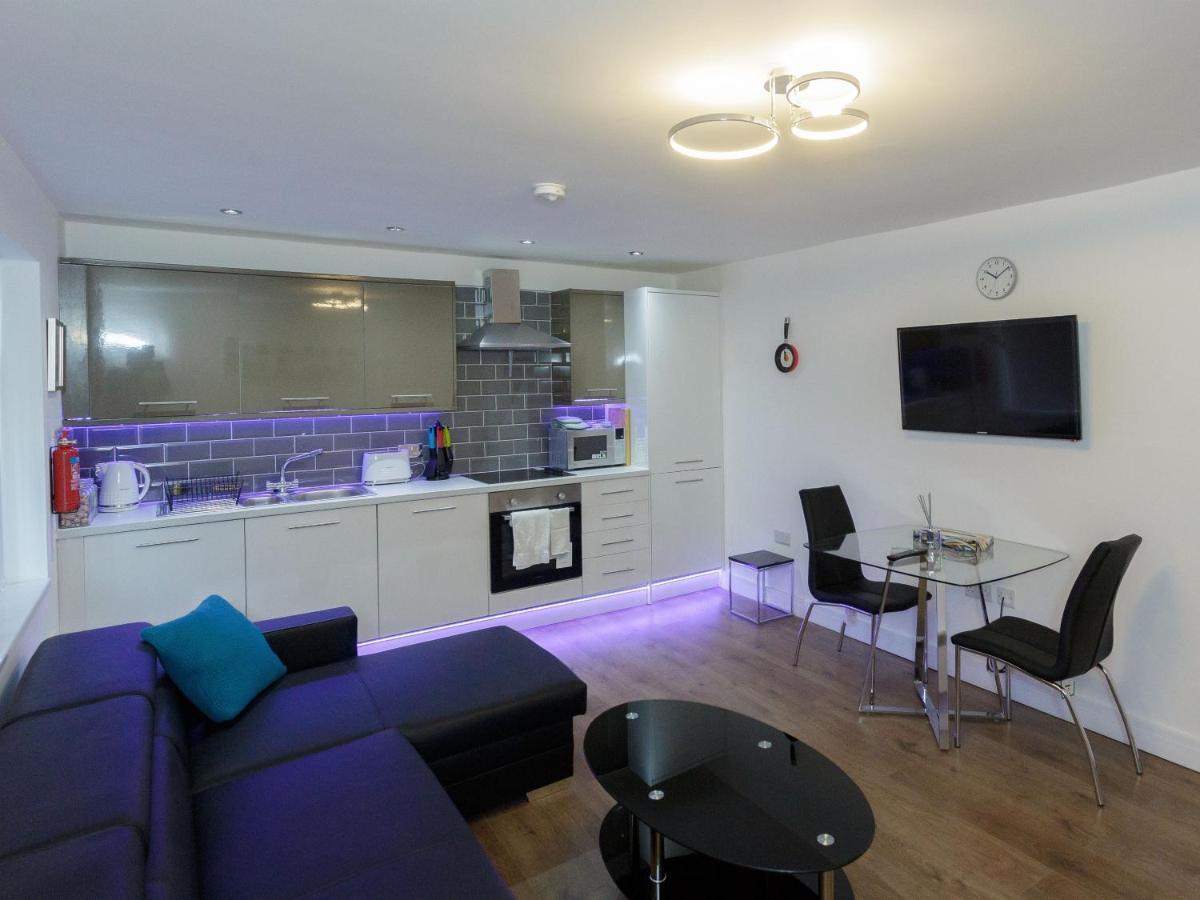 Live In Leeds Greenhill Bungalows Exteriör bild